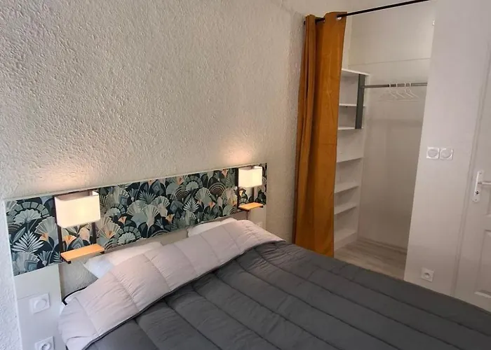 Premium Mit Terrasse By Interhome *